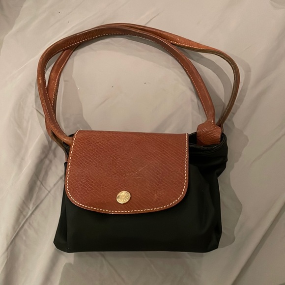 Longchamp Handbags - Black longchamp